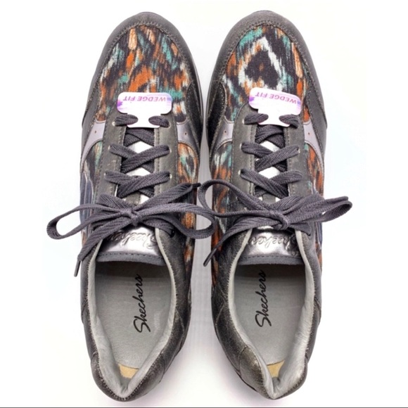 NEW Skechers Wedge Fit Vita Distress Black Sneaker - Picture 6 of 8